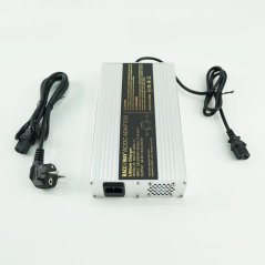 Nabíječka na lithiové baterie RACCEWAY®, 48V (54.6V) 8A-13S