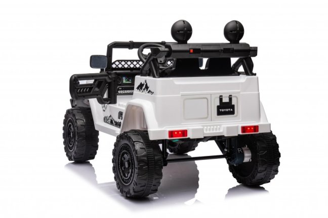 Dětské elektrické auto Toyota FJ Cruiser bílá/white
