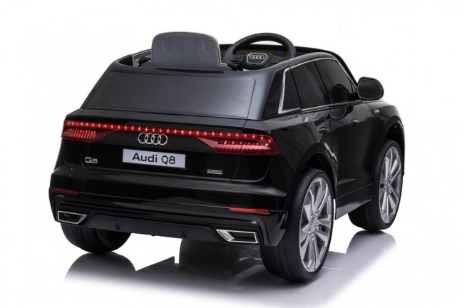 Dětské elektrické auto Audi Q8 černá/black